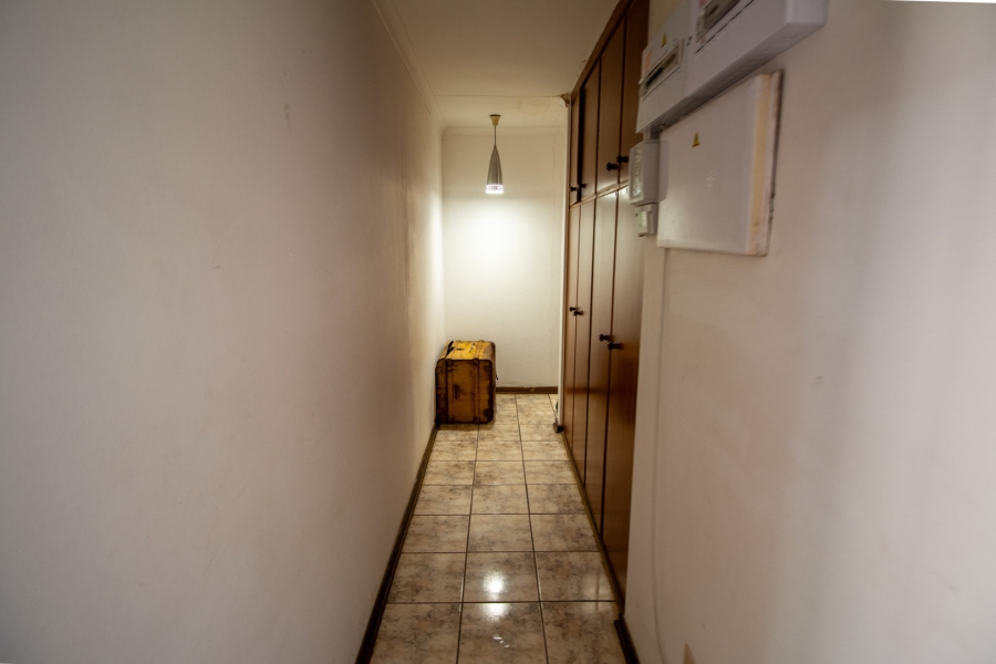 8 Bedroom Property for Sale in Flora Park Northern Cape